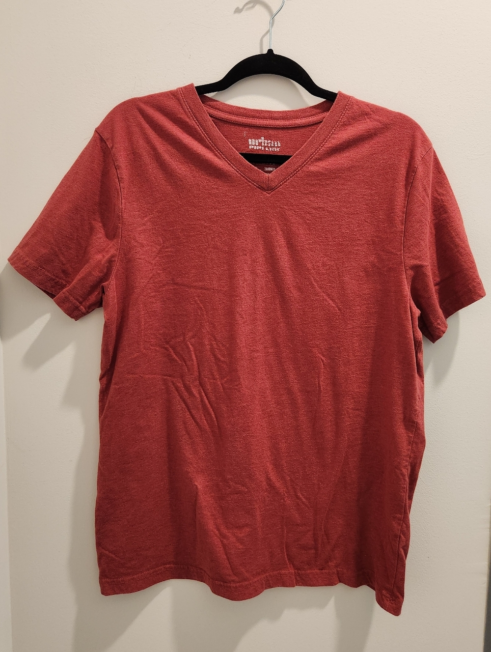 Vintage Wash Red V-Neck Men's T-Shirt